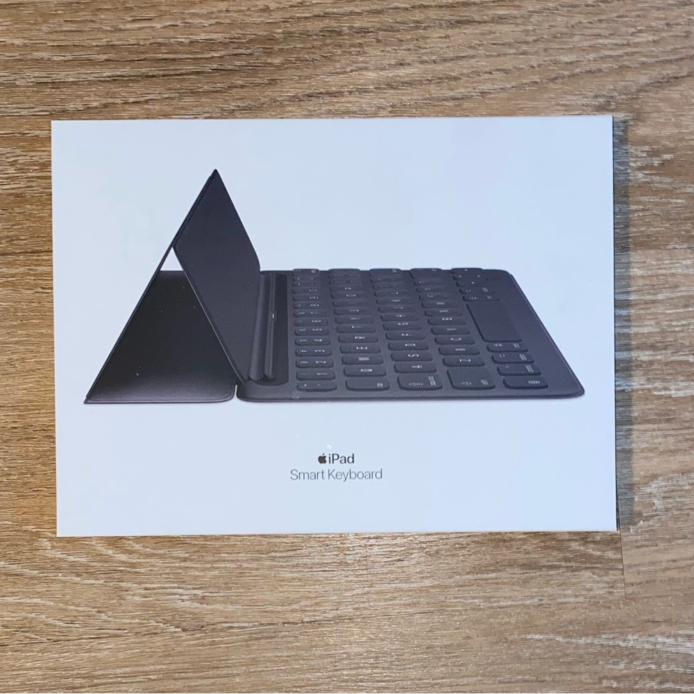 iPad Smart Keyboard, Charcoal Grey